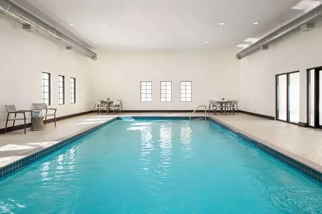 Staybridge Suites Toronto-Markham - Havuz