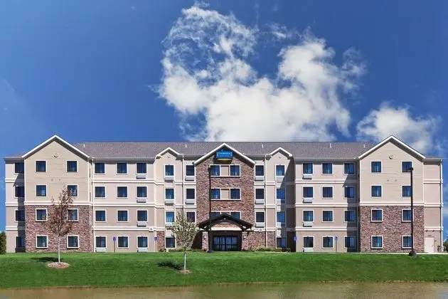Staybridge Suites Wichita - Dış Mekan