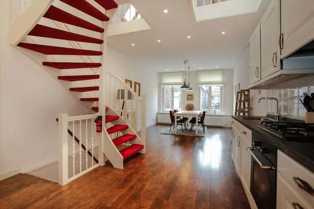 Stayci Apartments Noordeinde - Mutfak