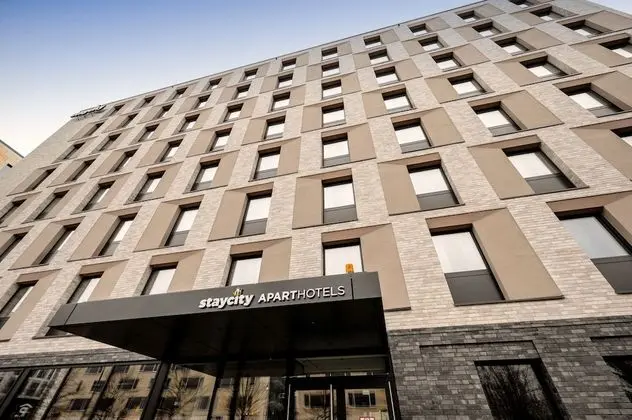 Staycity Aparthotels Frankfurt Airport - Dış Mekan