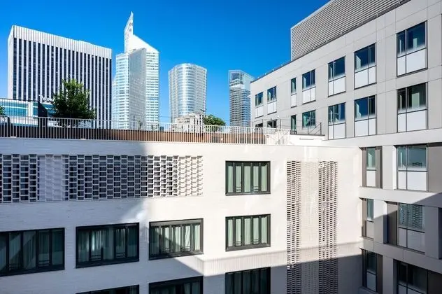 Staycity Aparthotels Paris La Defense - Dış Mekan