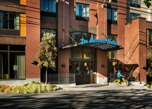 Staypineapple at The Maxwell Hotel