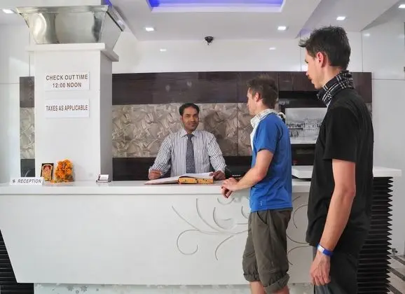 Hotel Staywell DX - Lobi
