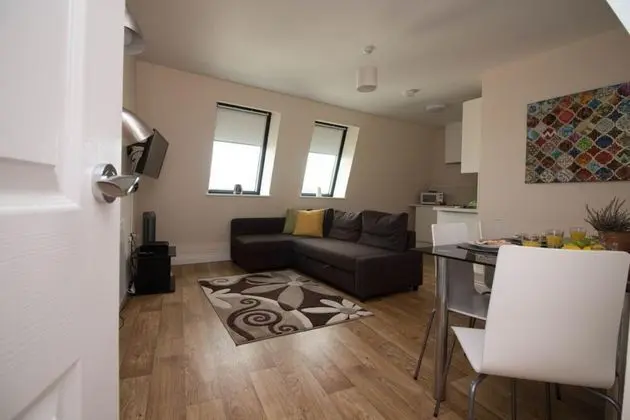 Stayzo Castle Penthouse 16- A Clean Fresh Modern Apartment With Free Wi-fi - İç Mekan