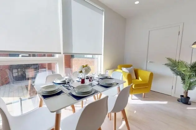 Stayzo Platform North - Town Centre Stevenage - Oda