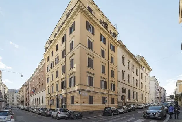 Stazione Termini & Castro Pretorio Flat