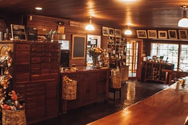 Steamboat Inn - Lobi