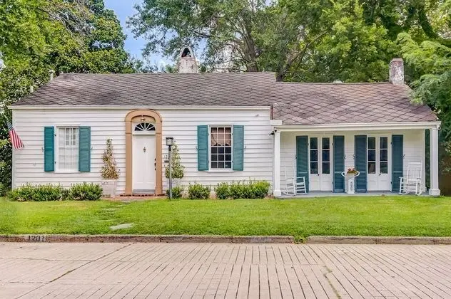 Steele Cottage - Öne Çıkan Resim