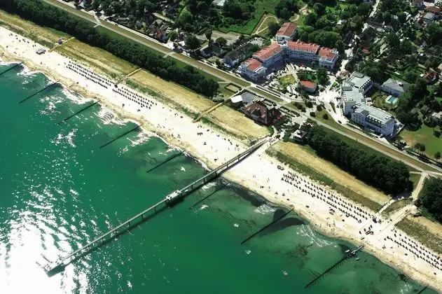 Steigenberger Strandhotel & Spa Zingst - Plaj