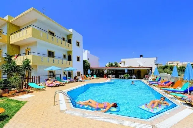 Stelios Residence Apartments - Havuz