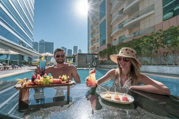 Stella Di Mare Dubai Marina Hotel - Havuz