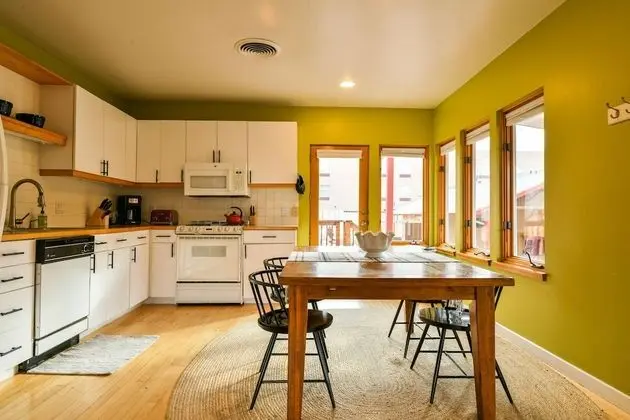 Stellaruby Cottages - Combo of Hazel & Violet - Mutfak