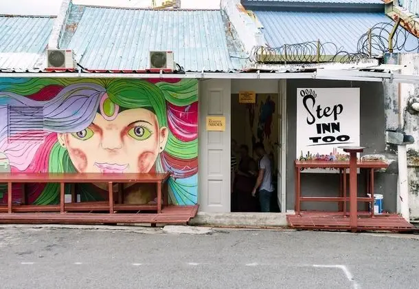 Step Inn Too - Dış Mekan