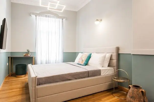 Step One - Luxury Suites right in the heart of Acropolis next to metro station - Oda