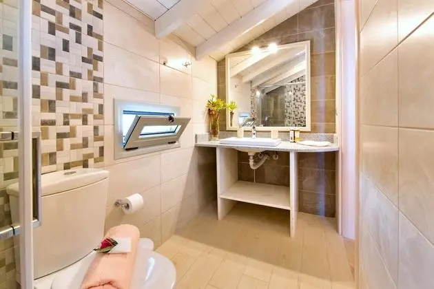 Villa Stephania Private Pool Walk to Beach Sea Views A C Wifi - 2890 - Oda