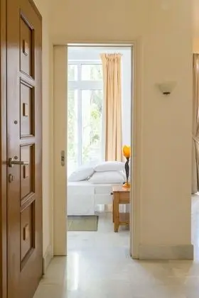Steps to the beach family Home in Agioi Apostoloi - Lobi
