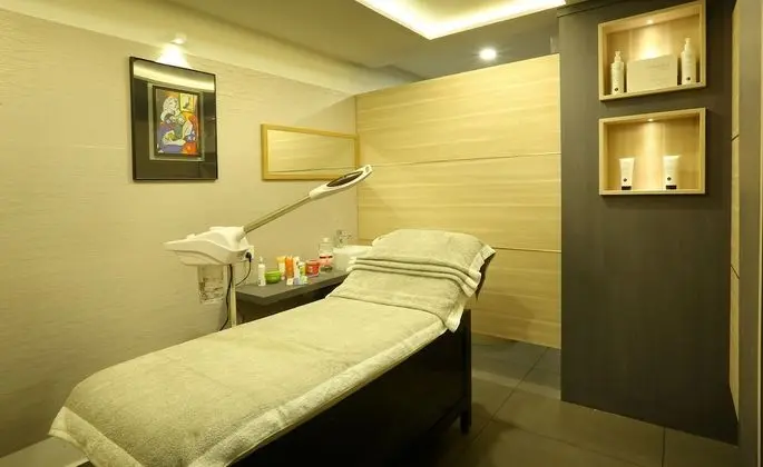 Sterling Lake Palace Alleppey - Spa