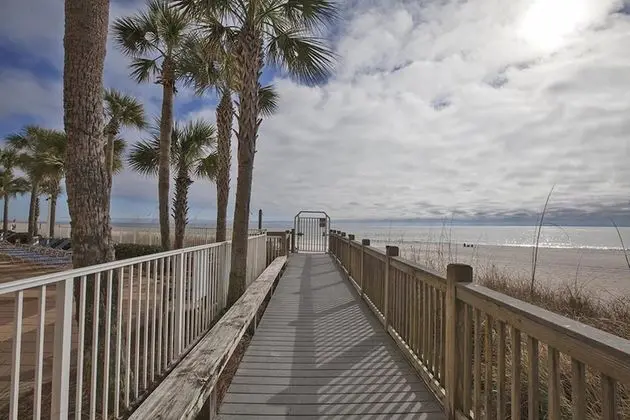 Sterling Reef Resort by Panhandle Getaways - Plaj