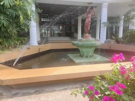 Hotel Stern Pattaya - Dış Mekan