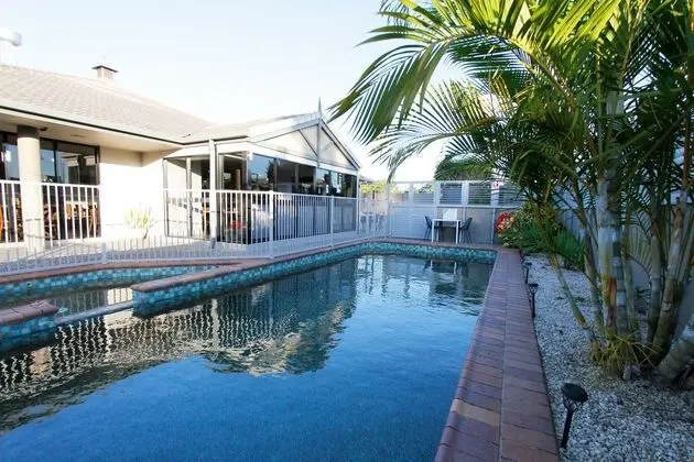 The Stirling Motel - Havuz