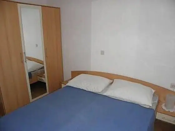 Stjepan- 10 m From Beach - A3 1.kat Lijevo - Oda