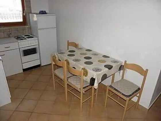 Stjepan- 10 m From Beach - A3 1.kat Lijevo - Oda Düzeni