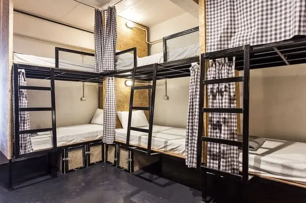 Stockhome Hostel Ayutthaya - Oda