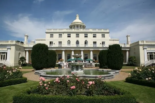 Stoke Park Country Club Spa and Hotel - Dış Mekan