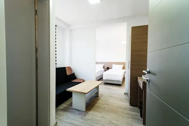 Stone Bridge Guesthouse
