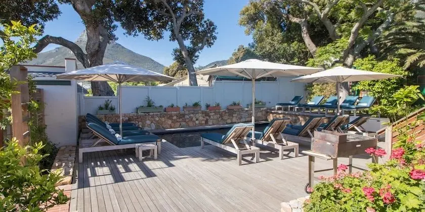 Stone Cottages Camps Bay - Havuz