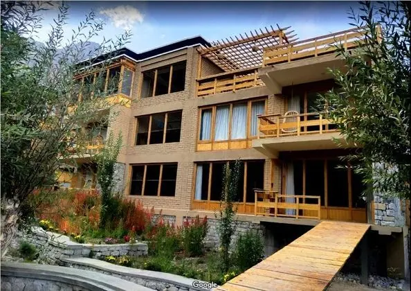 Stone Hedge Hotel - Hunder - Dış Mekan