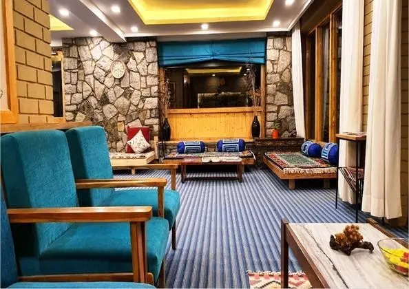 Stone Hedge Hotel - Hunder - Lobi