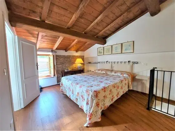 Stone Holiday Home in Fiano Pescaglia With Private Garden - Oda