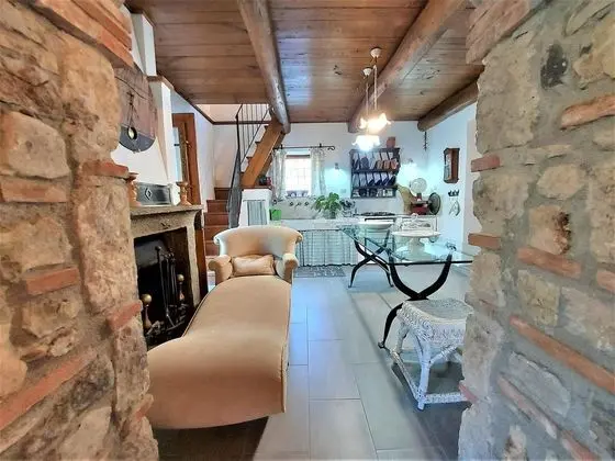 Stone Holiday Home in Fiano Pescaglia With Private Garden - Yerinde Yemek