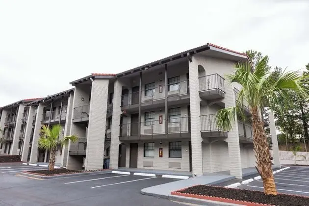 Stone Mountain Inn & Suites - Dış Mekan