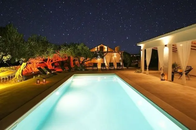 Stone Villa Olea