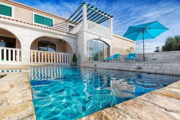 Stone&olive - With Pool - H