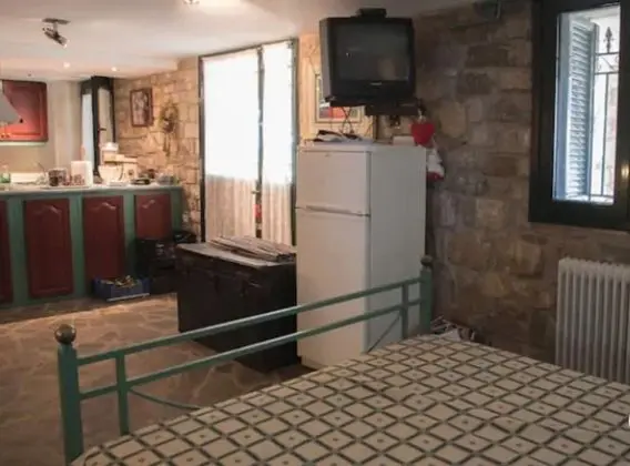 Stone Studio in Tower near Beach - İç Mekan