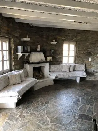 The Stone Windmill - İç Mekan
