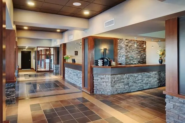 Stonebridge Fort St John - Lobi