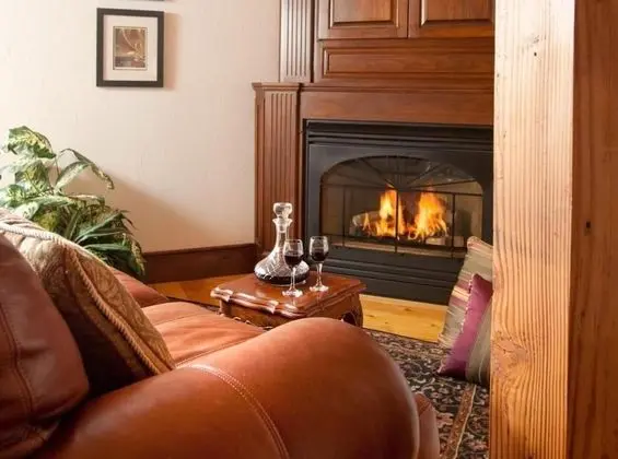 Stonecroft Country Inn - İç Mekan