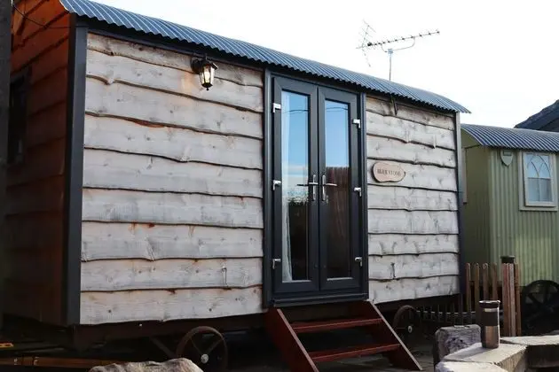 Stonehenge Inn & Shepherds Huts - Dış Mekan
