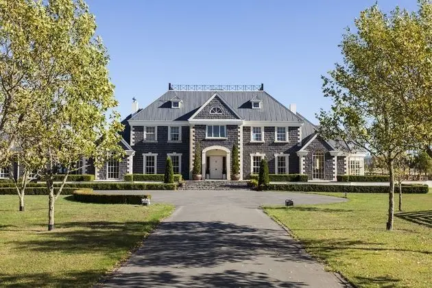 Stoneleigh Lodge - 1