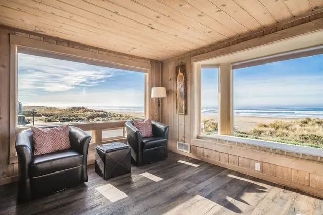 Stone's Throw by Avantstay Gorgeous Oceanfront Home on Manzanita Beach! - Öne Çıkan Resim