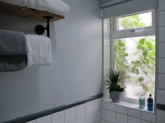 Stone's Throw Guesthouse - Banyo Özellikleri