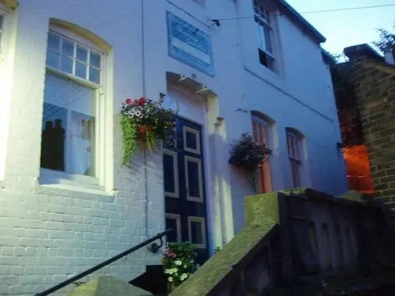 Stoneway Guest House