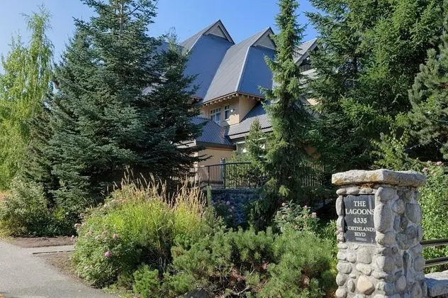 Stoney Creek Lagoon - Whistler Premier