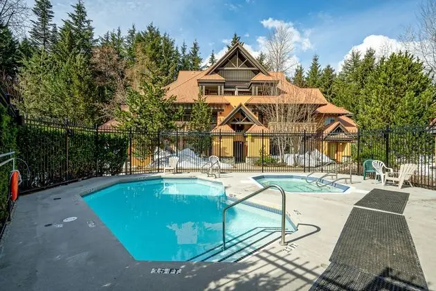Stoney Creek Sunpath by Whistler Premier - Havuz