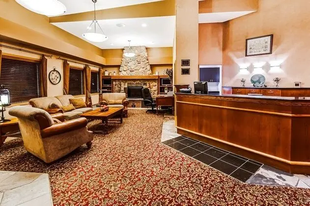 Stony Plain Inn and Suites - Lobi
