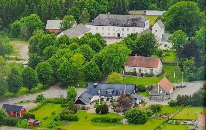 Stora Herrestad Bed & Breakfast - 1